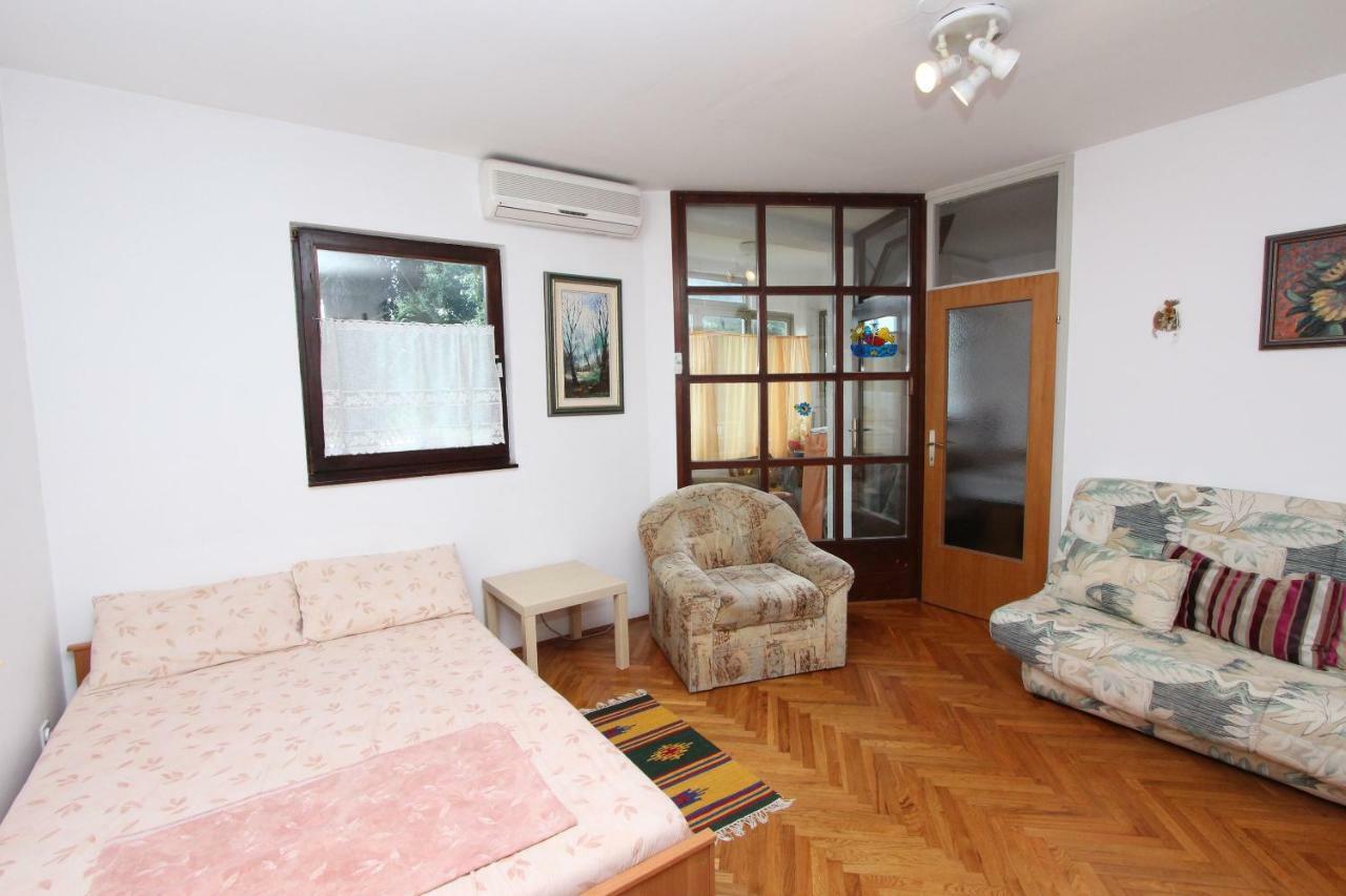 Apartment Vesna Rovigno Esterno foto